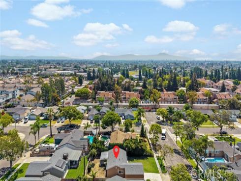 3619 W Myra Avenue, Anaheim, CA