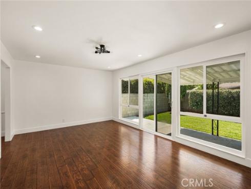 1646 W Alomar , Anaheim, CA