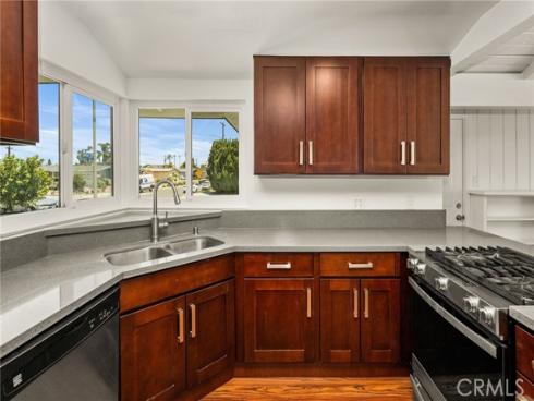 1646 W Alomar , Anaheim, CA