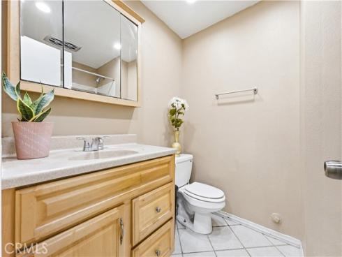 860 S Chantilly , Anaheim, CA