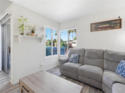 125 W South 218 , Anaheim, CA