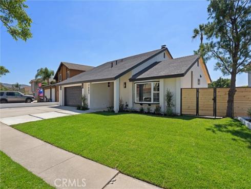 7685 E Calle Durango , Anaheim, CA