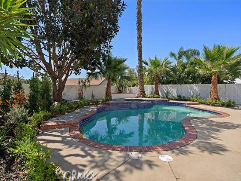 7685 E Calle Durango , Anaheim, CA