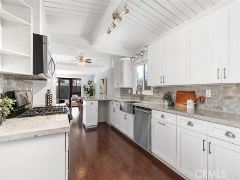 724 N Vine  , Anaheim, CA