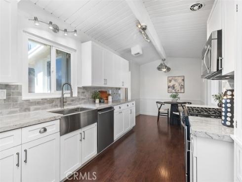 724 N Vine  , Anaheim, CA