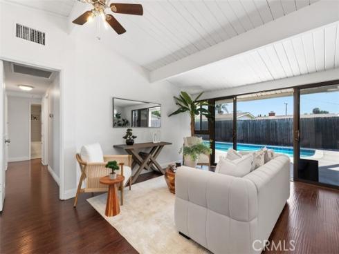 724 N Vine  , Anaheim, CA