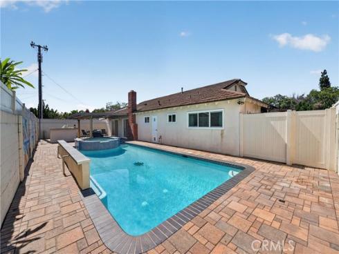 2458 E Powhatan , Anaheim, CA