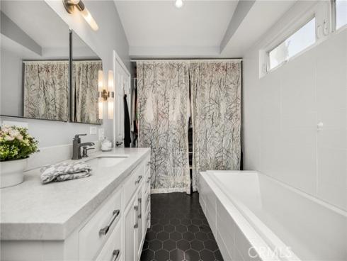 1231 N Dolores  , Anaheim, CA