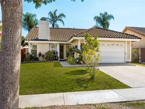 1231 N Dolores  , Anaheim, CA