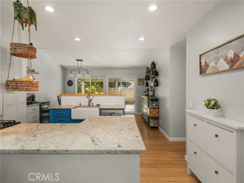 1231 N Dolores  , Anaheim, CA