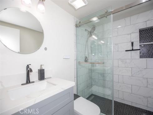 1381 S Walnut 2005 , Anaheim, CA