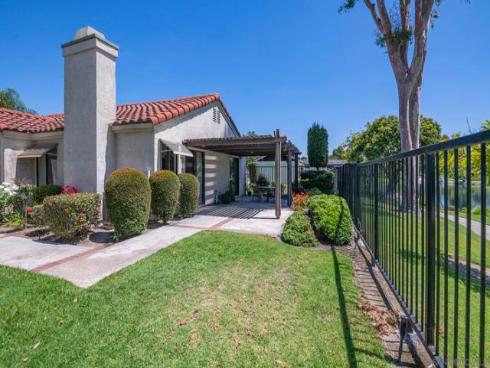 1260 N Lighthouse , Anaheim, CA