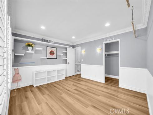 1417 W James Way , Anaheim, CA