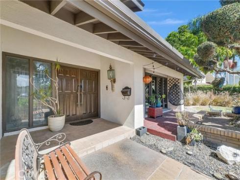 1417 W James Way , Anaheim, CA