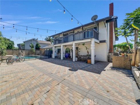 1417 W James Way , Anaheim, CA