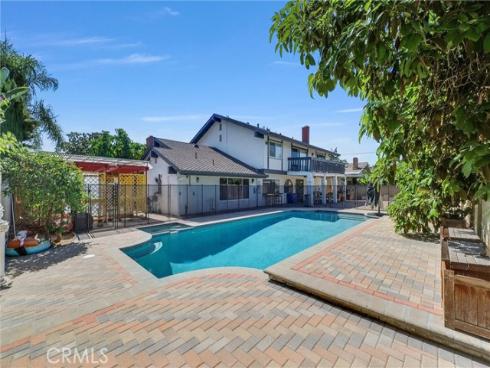 1417 W James Way , Anaheim, CA