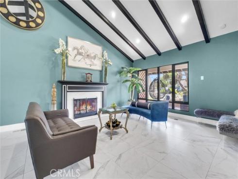 1417 W James Way , Anaheim, CA
