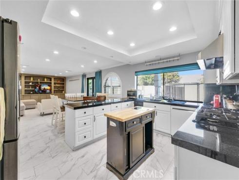1417 W James Way , Anaheim, CA