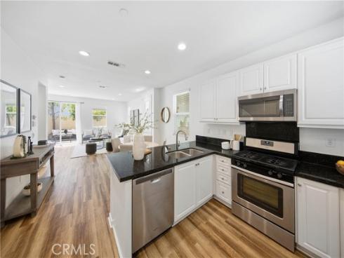 385 N Avelina Way, Anaheim, CA