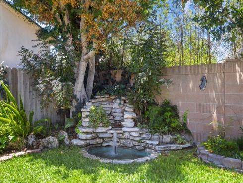 1571 W Pacific , Anaheim, CA