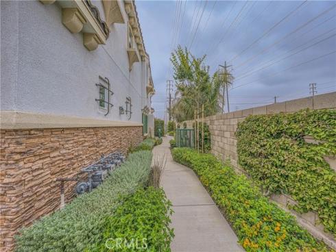 2728 W Ball Road, Anaheim, CA