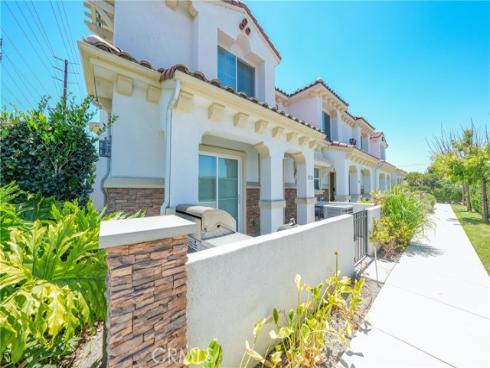 2728 W Ball Road, Anaheim, CA
