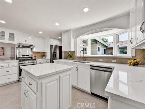 2137 W Cris Avenue, Anaheim, CA