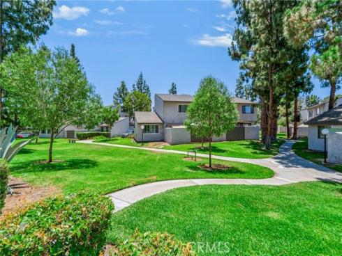 3002 E Via Siena , Anaheim, CA