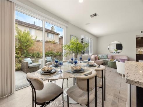 636 S Halliday , Anaheim, CA