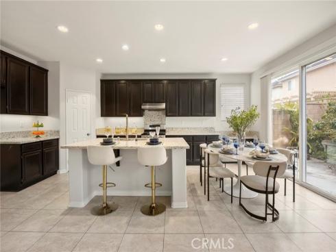 636 S Halliday , Anaheim, CA