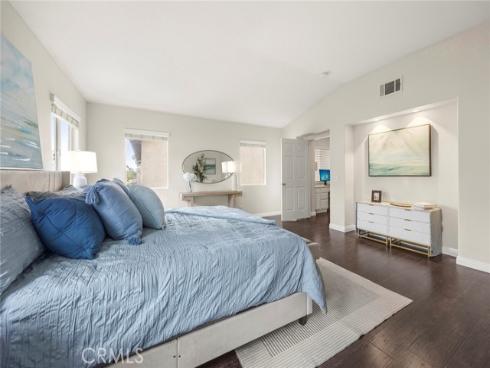 636 S Halliday , Anaheim, CA