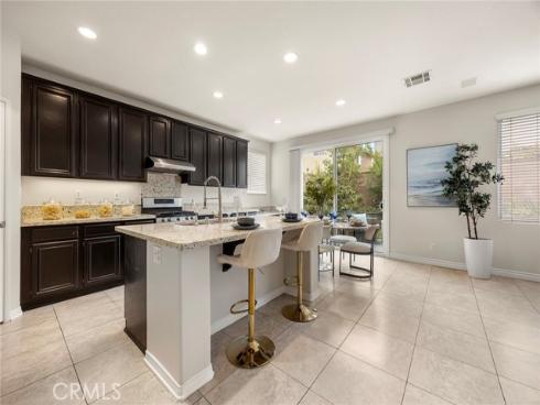 636 S Halliday , Anaheim, CA