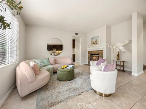 636 S Halliday , Anaheim, CA