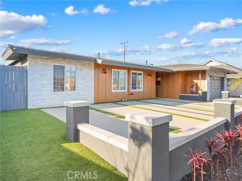 2807 E Alden , Anaheim, CA