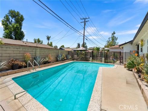 2410 W Broadway , Anaheim, CA
