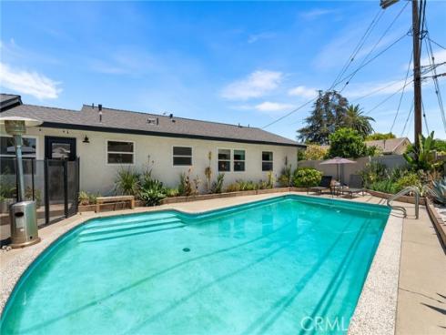 2410 W Broadway , Anaheim, CA