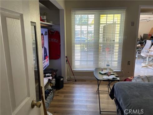 1079 S Clifpark Circle, Anaheim, CA