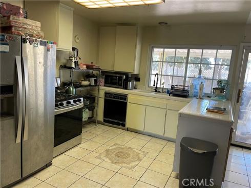 1079 S Clifpark Circle, Anaheim, CA