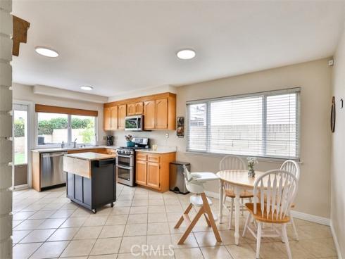5017 E Holbrook , Anaheim, CA
