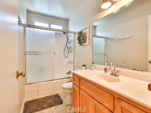 5017 E Holbrook , Anaheim, CA