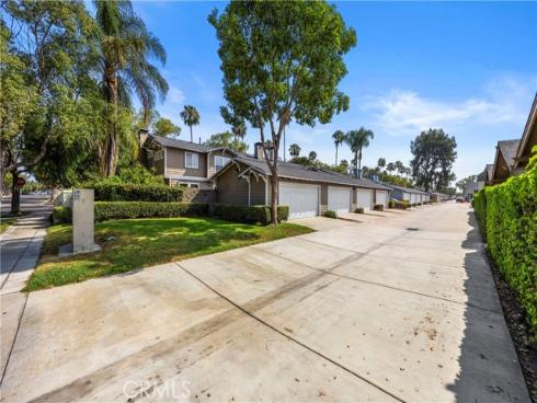 406 E. Center St. , Anaheim, CA