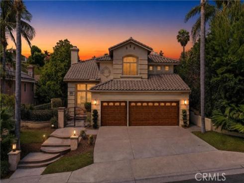 7521 E Hollow Oak Road, Anaheim, CA
