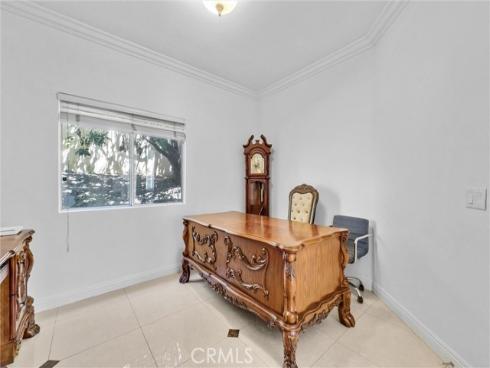 7521 E Hollow Oak Road, Anaheim, CA