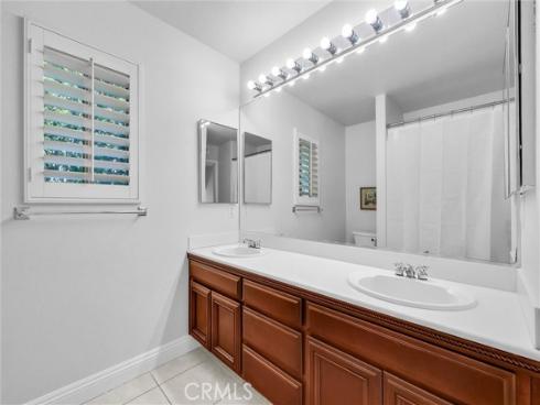 7521 E Hollow Oak Road, Anaheim, CA