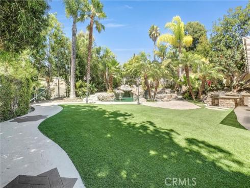7521 E Hollow Oak Road, Anaheim, CA
