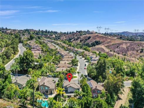 7521 E Hollow Oak Road, Anaheim, CA