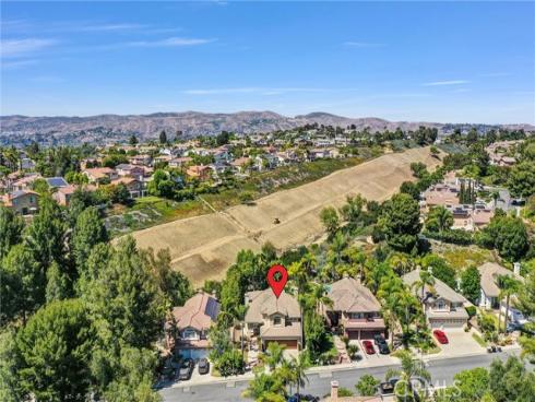 7521 E Hollow Oak Road, Anaheim, CA