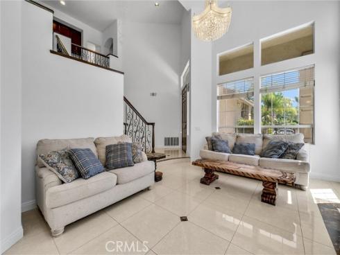 7521 E Hollow Oak Road, Anaheim, CA