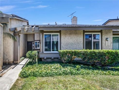2035 E. Blackwood