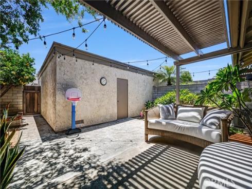 2035 E Blackwood , Anaheim, CA